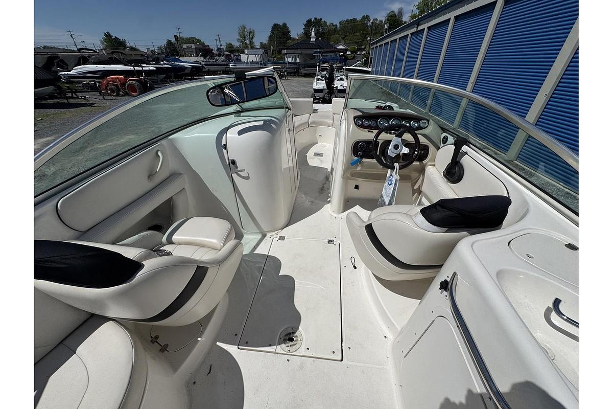 Used 2001 Chaparral Sunesta 263