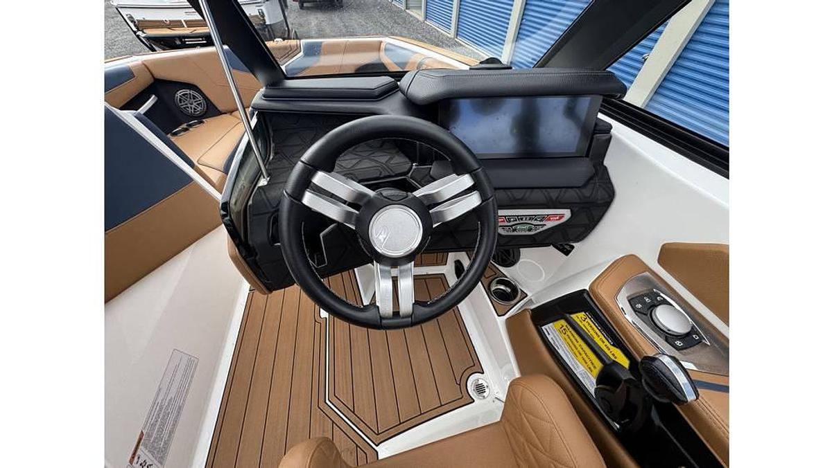 Used 2023 Nautique GS22