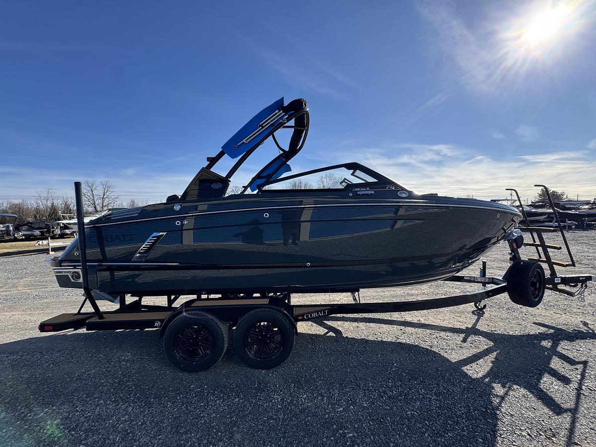 2026 Cobalt R4 Surf