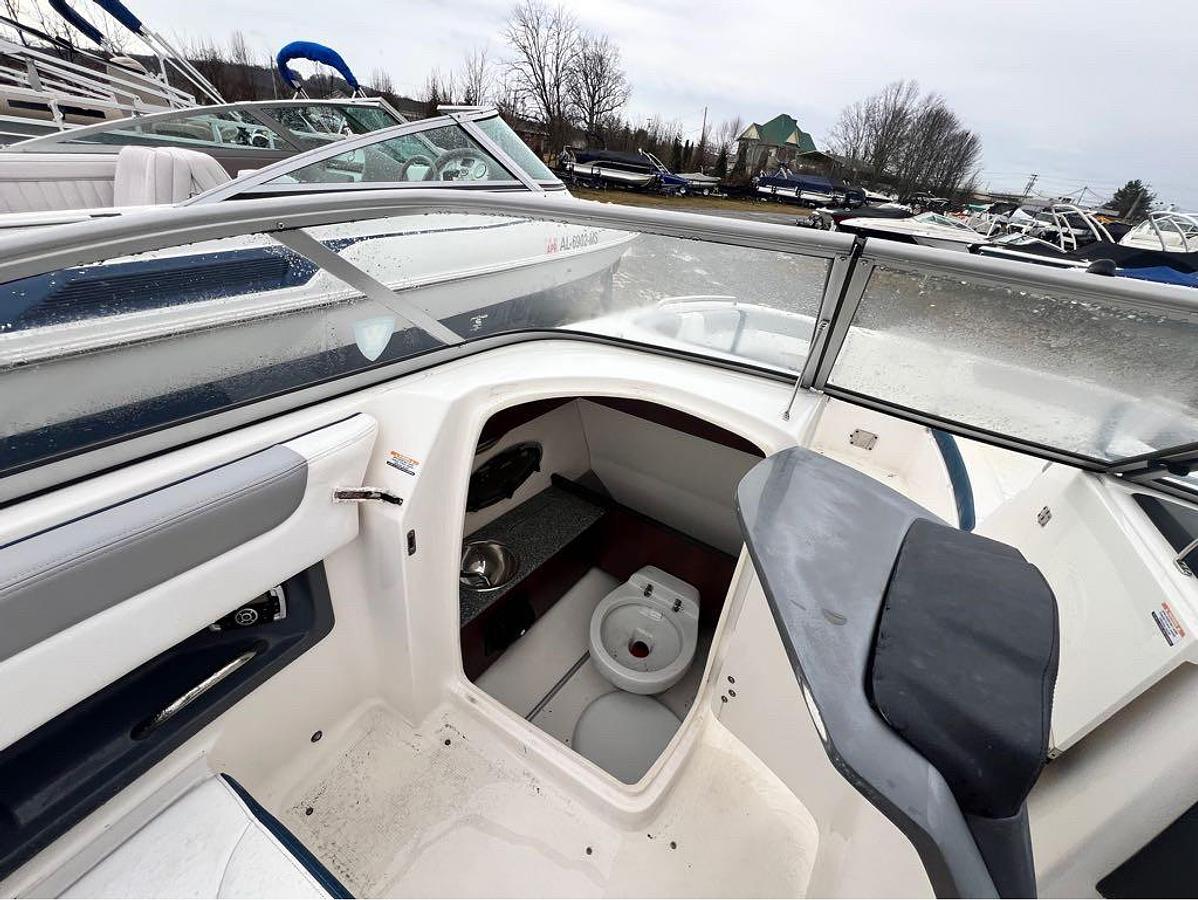 Used 2019 Chaparral 250 SunCoast