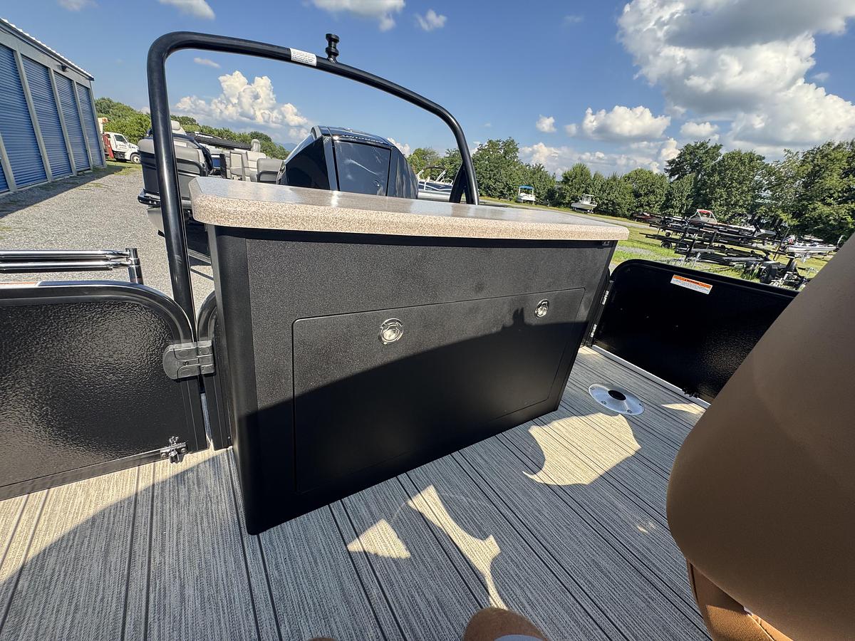 2026 Premier 250 Solaris Rear Social