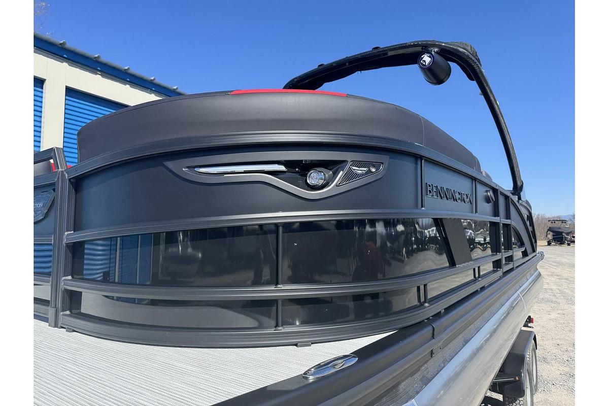 2025 Bennington 24 MFB