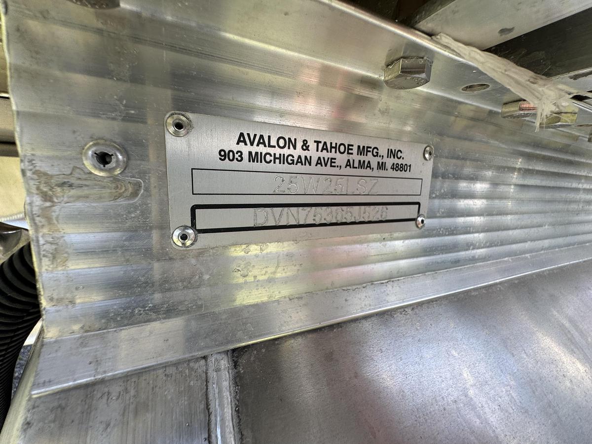 2026 Avalon 25 LSZ QLS
