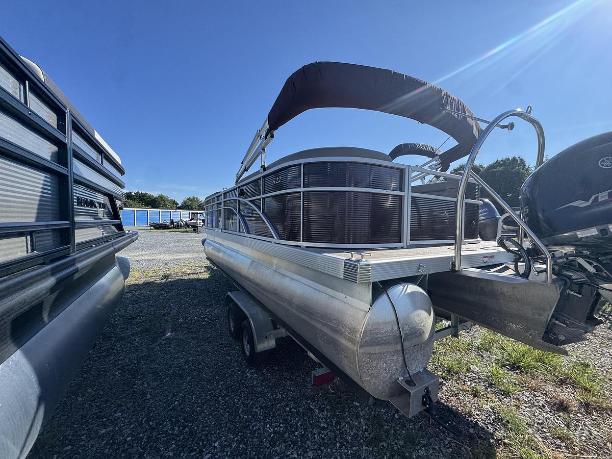 Used 2020 Bennington 22 SSR
