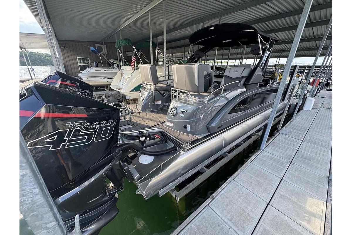 2024 Manitou XT 27 Split Rear Windshield (Srw)