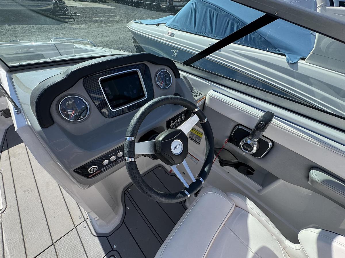 Used 2021 Chaparral 23 Surf