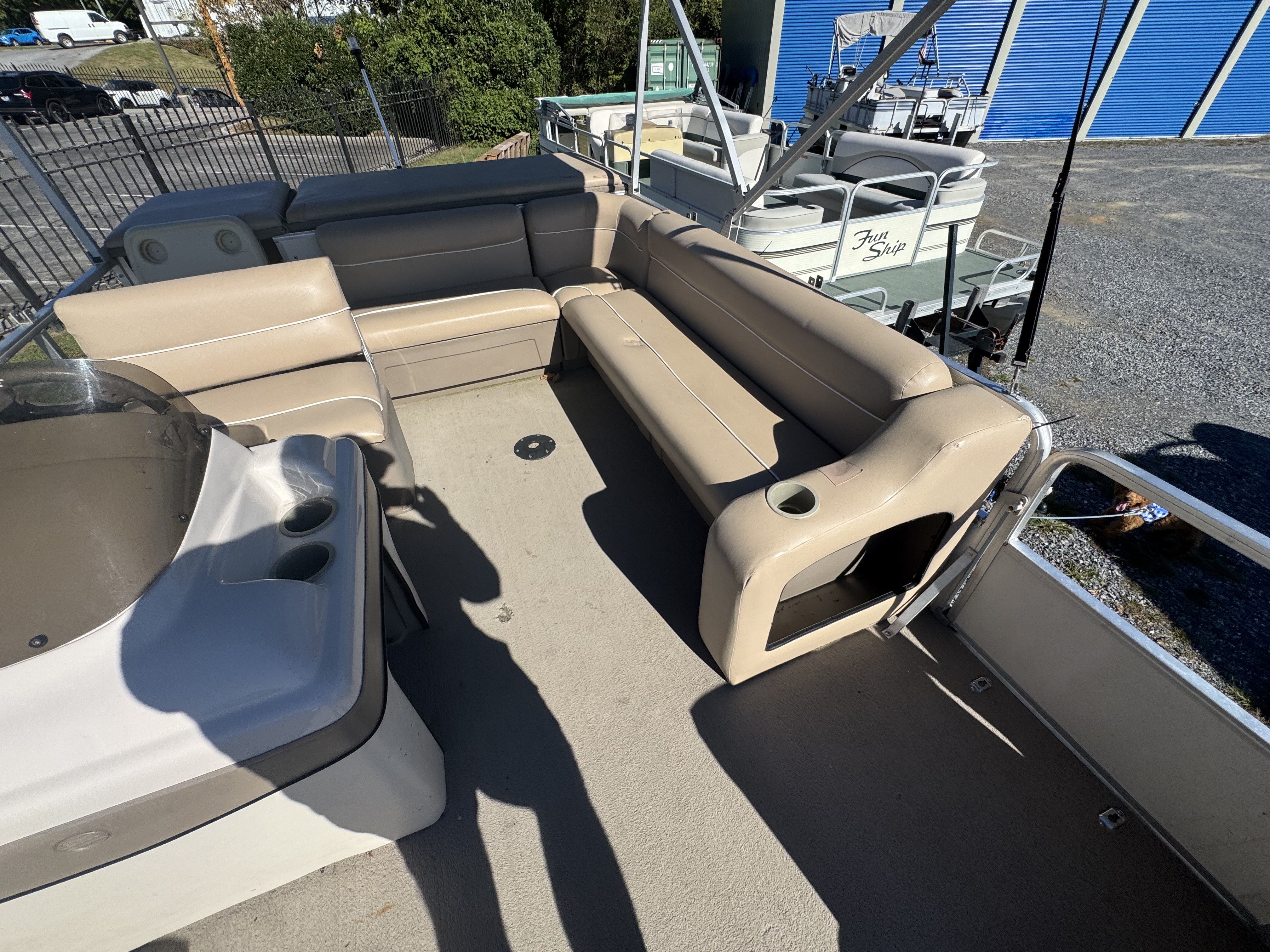 Used 2002 Sun Tracker 240 Party Barge