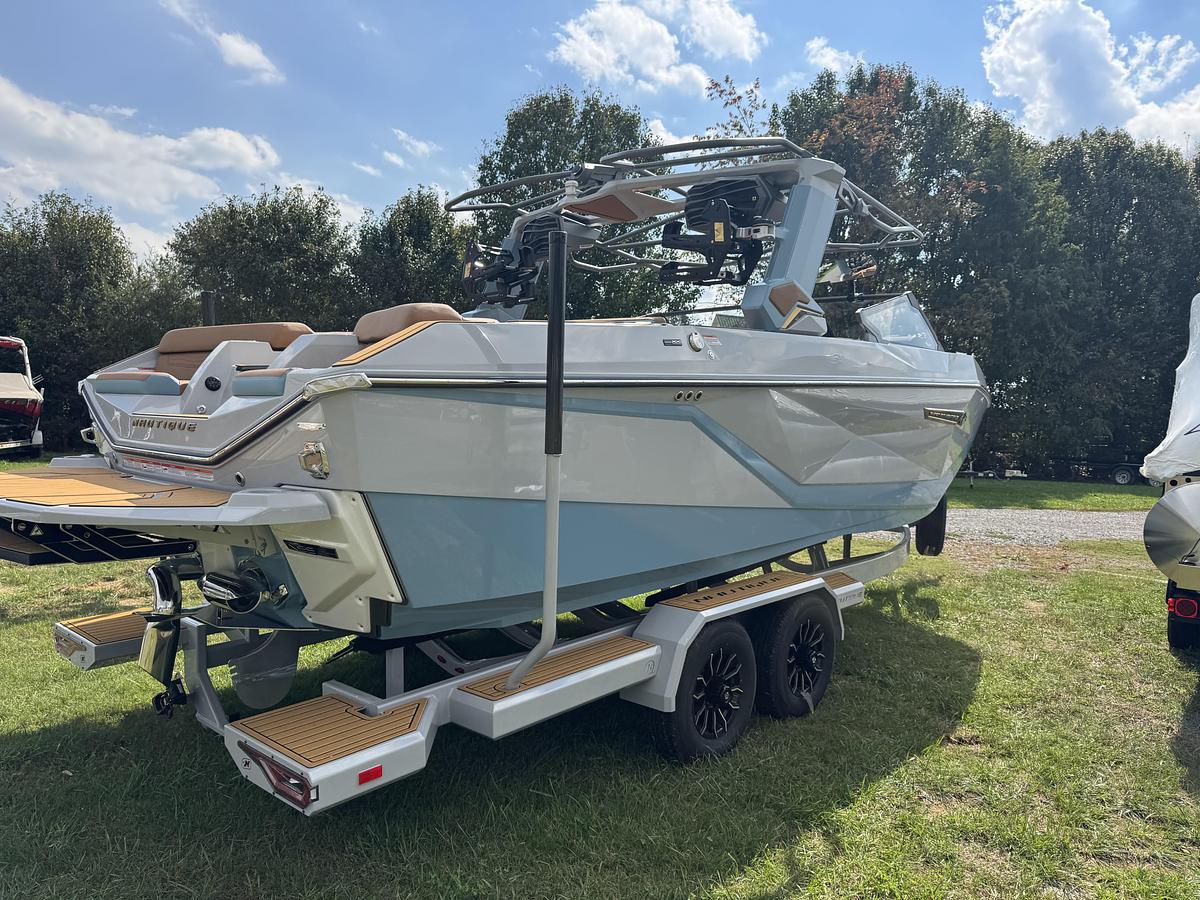 2027 Nautique Super Air Nautique G23
