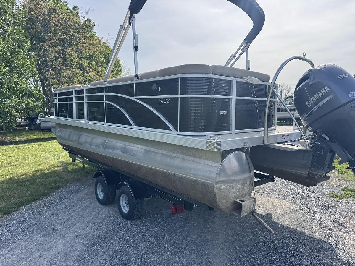 2019 Bennington 22 SL