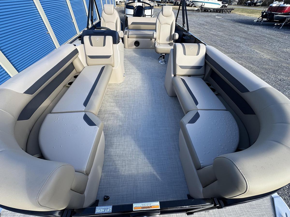 Used 2026 Premier 220 SunScape RL