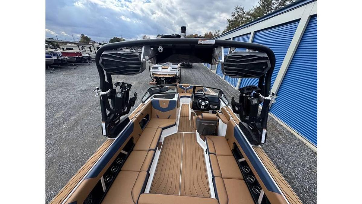 Used 2023 Nautique GS22