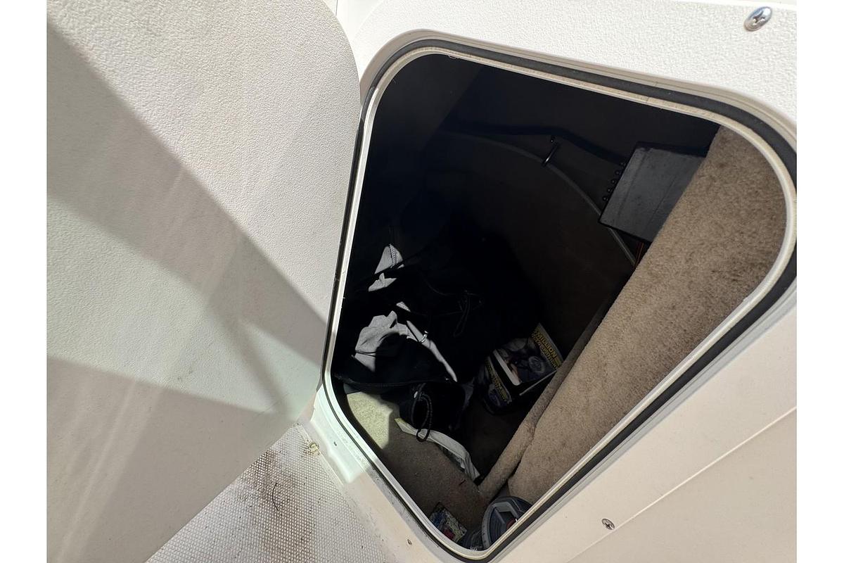 Used 2001 Chaparral Sunesta 263