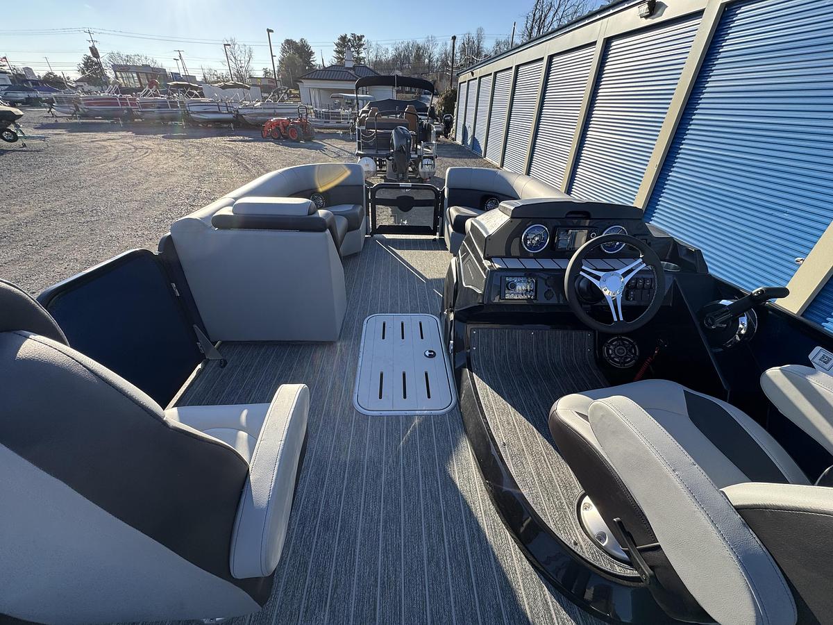 2026 Premier 230 SunSation RL