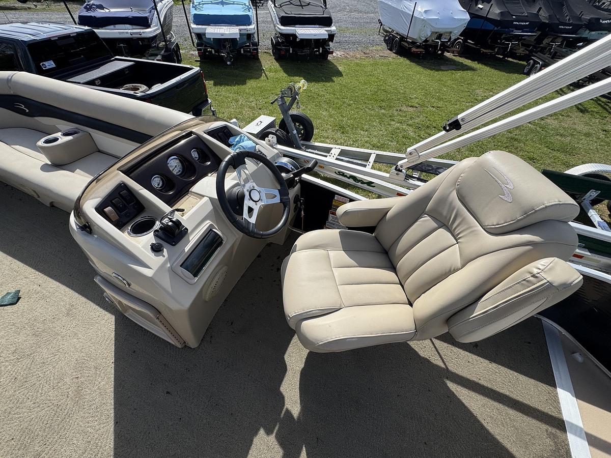 Used 2008 Bennington 22 SL