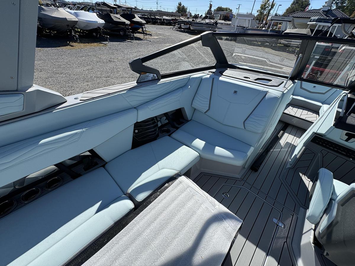 Used 2025 Nautique Super Air G G23
