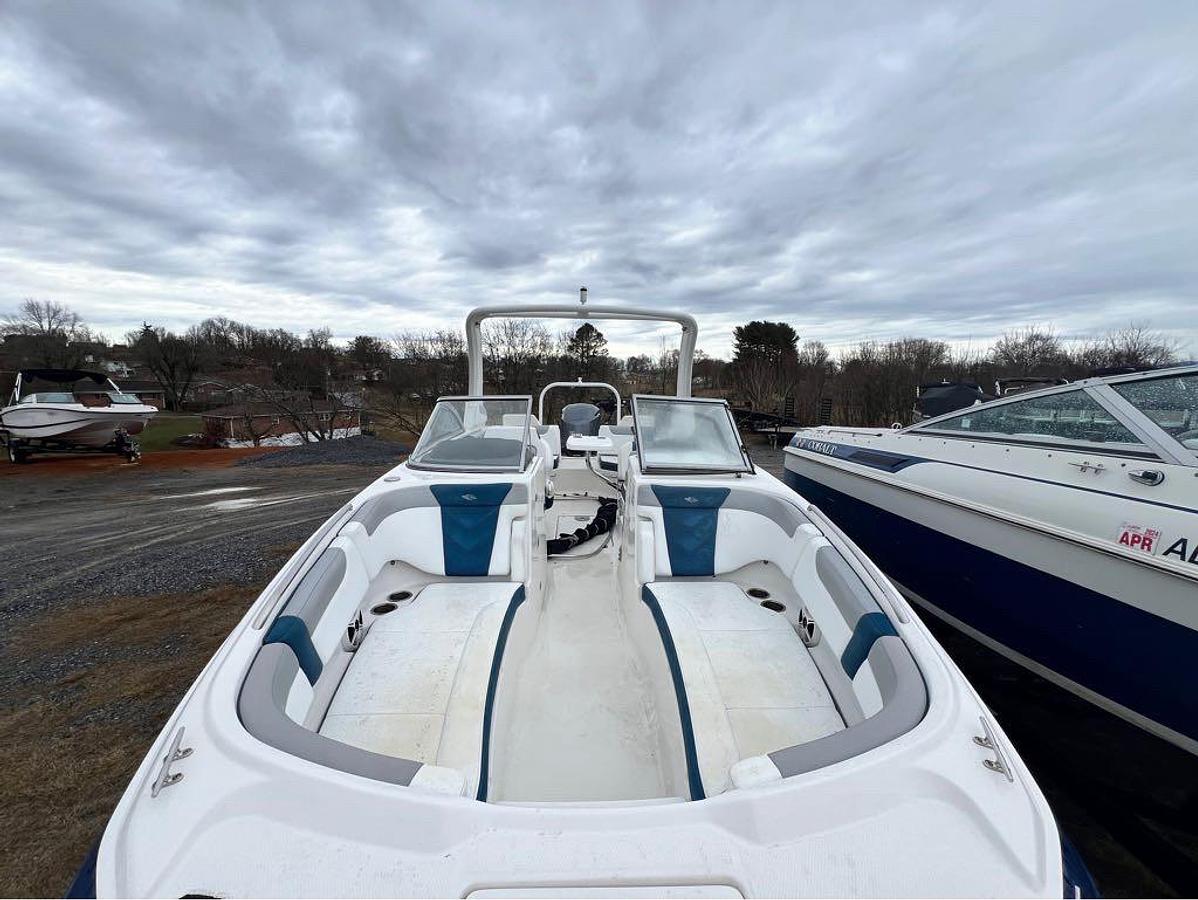 Used 2019 Chaparral 250 SunCoast