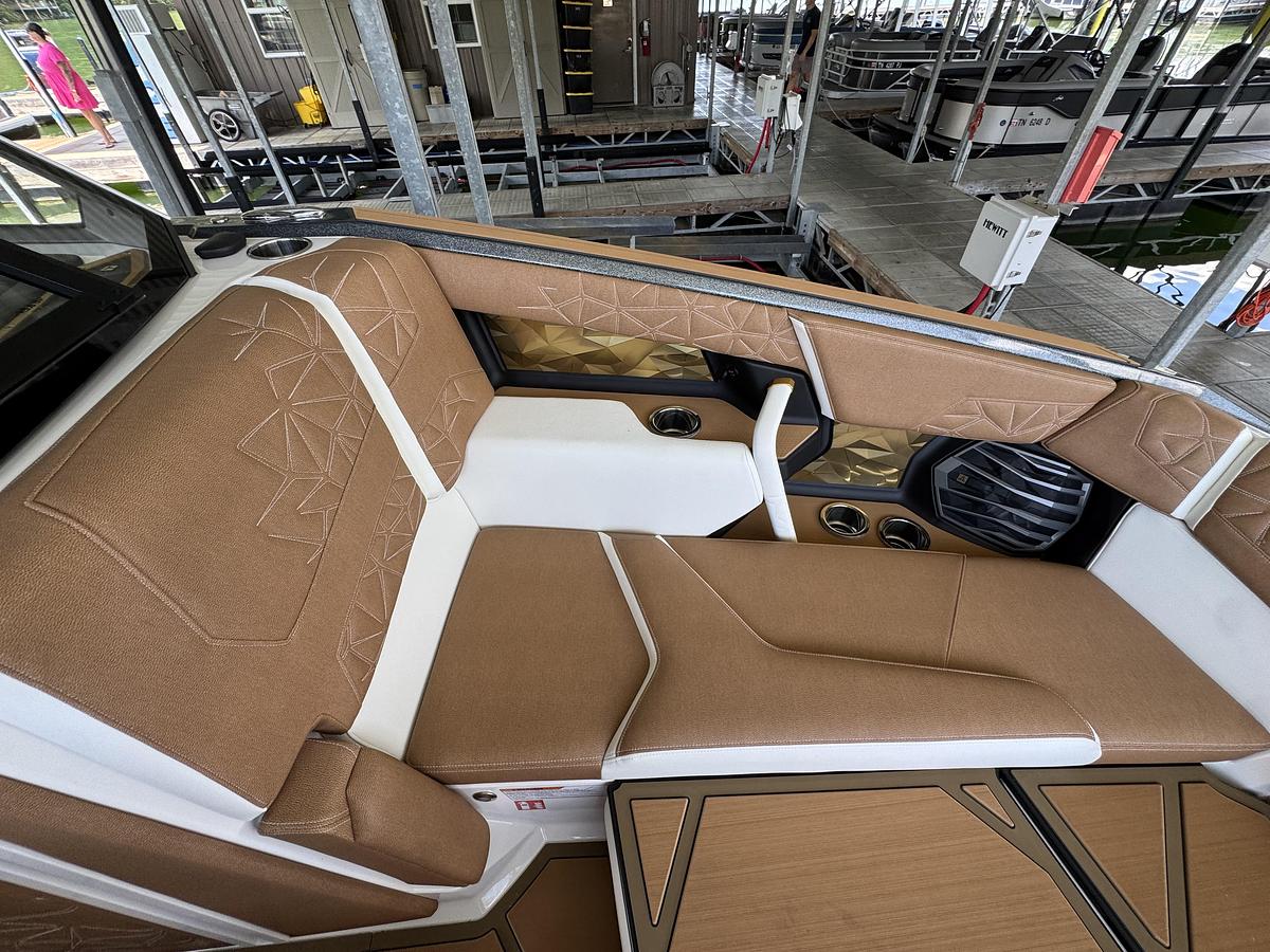 Used 2026 Nautique Super Air Nautique G25 Paragon