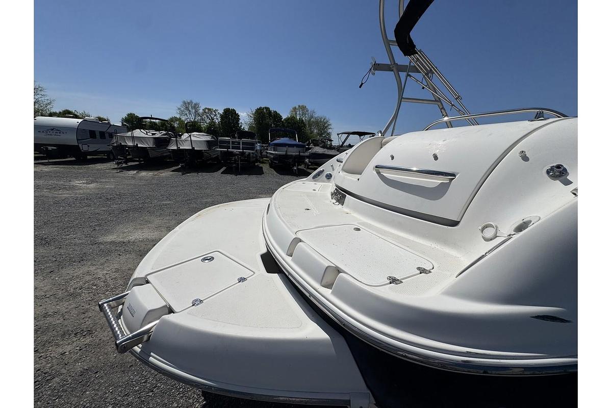 Used 2001 Chaparral Sunesta 263