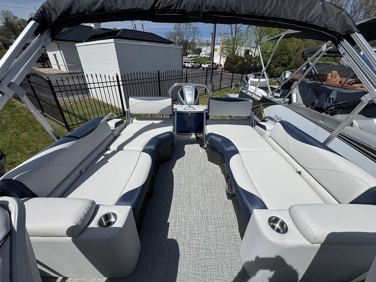 2026 Avalon 23 LSZ QLS