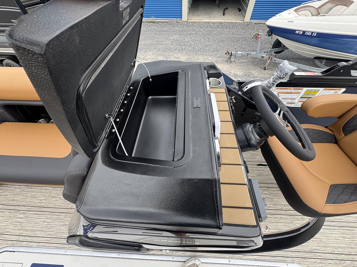 2026 Premier 230 SunSation Angler