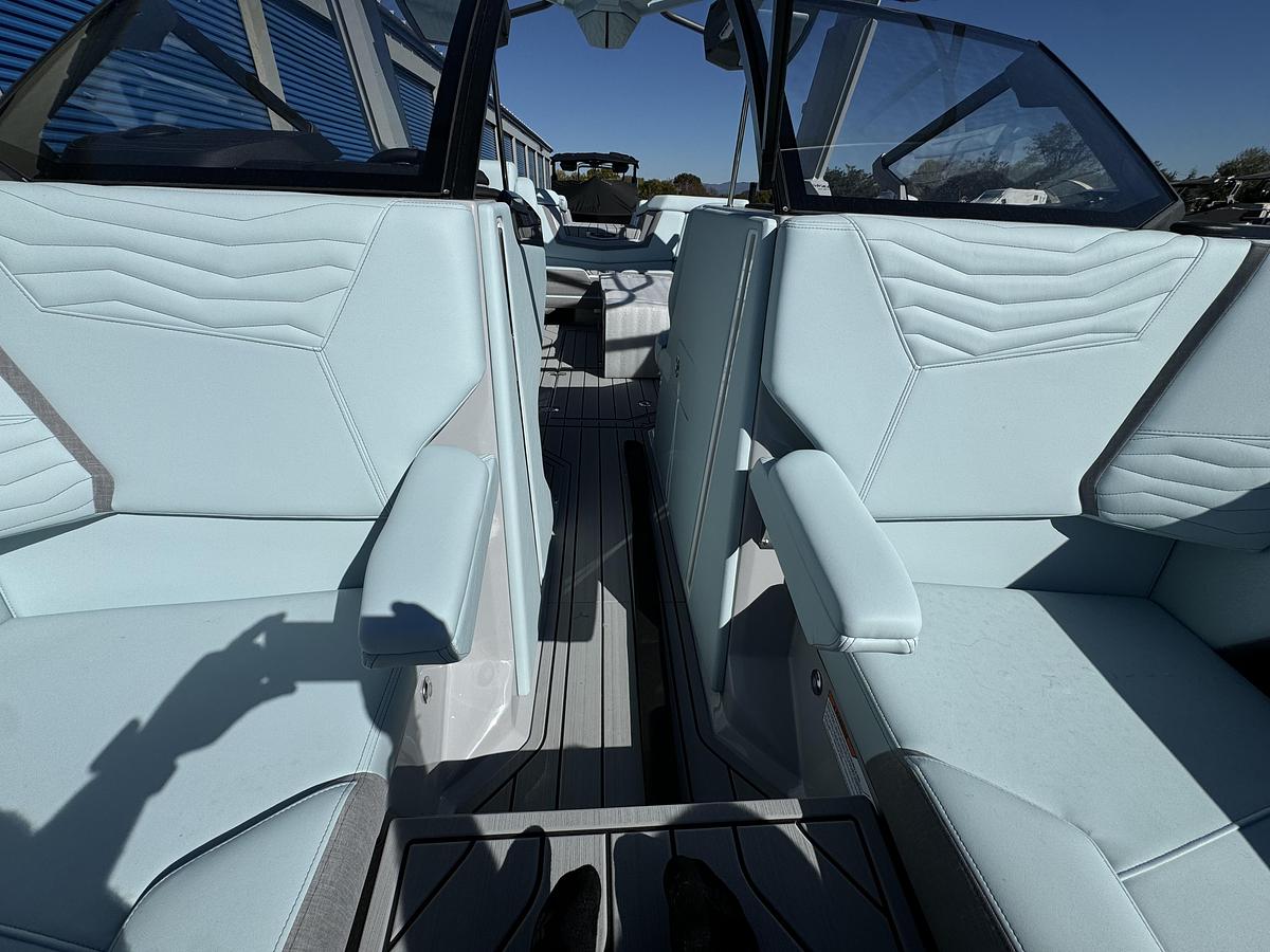 Used 2025 Nautique Super Air G G23