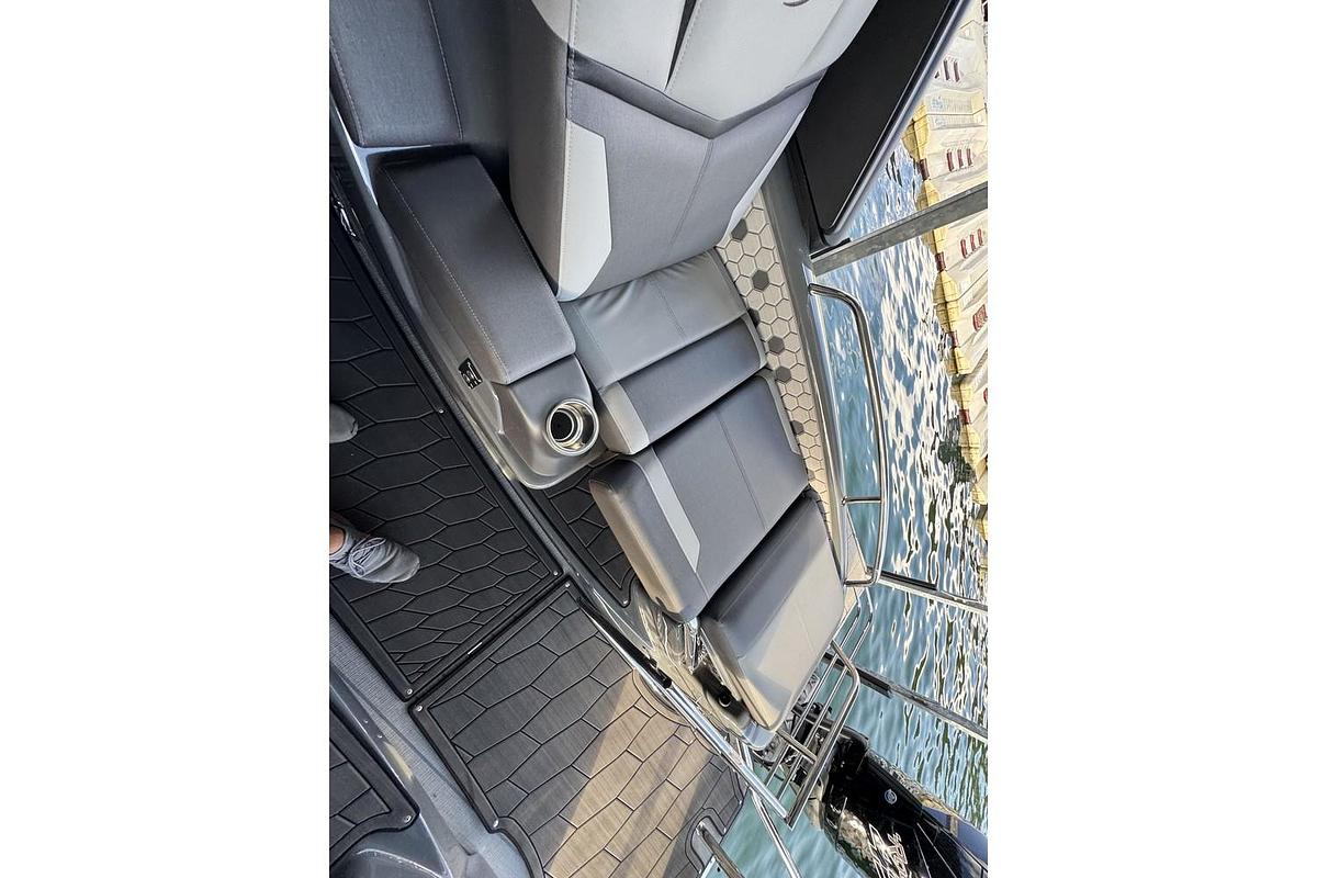 2024 Manitou XT 27 Split Rear Windshield (Srw)