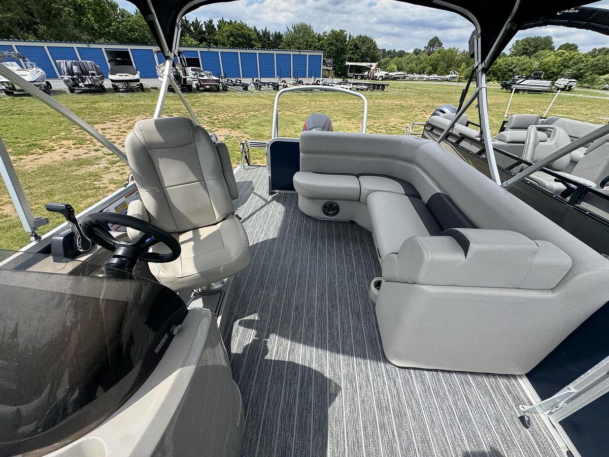 Used 2022 Premier Sunspree RE 230 CL