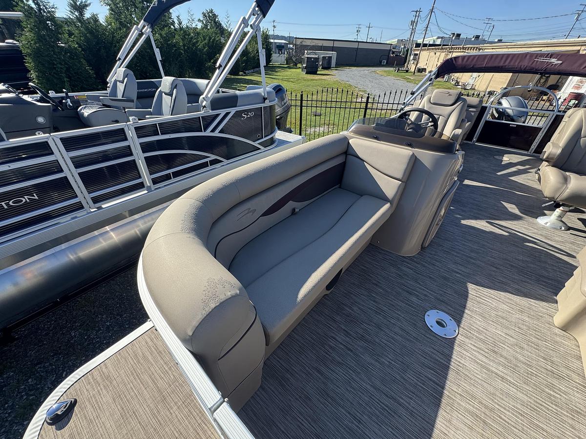 Used 2020 Bennington 22 SSR