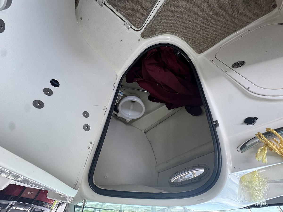 Used 2004 Chaparral 236 Sunesta