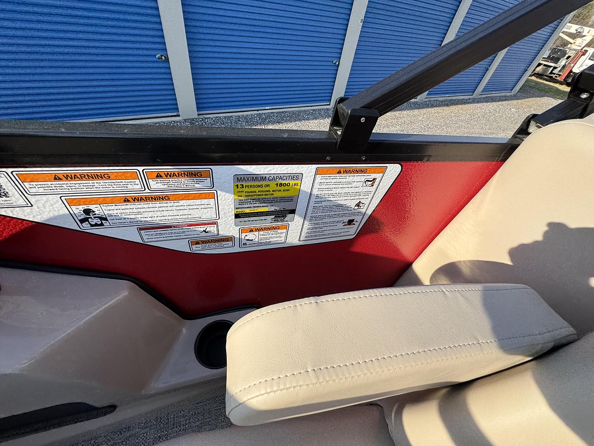 2026 Premier 220 SunScape RF