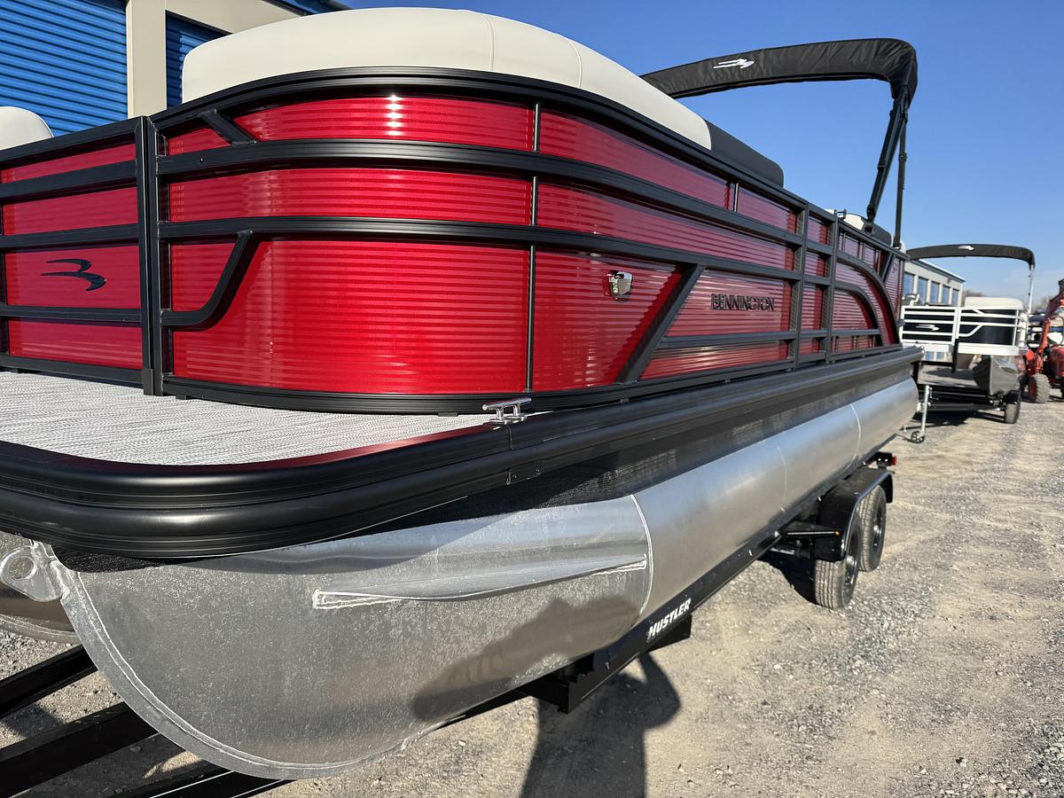2026 Bennington 22 SSR-Tritoon