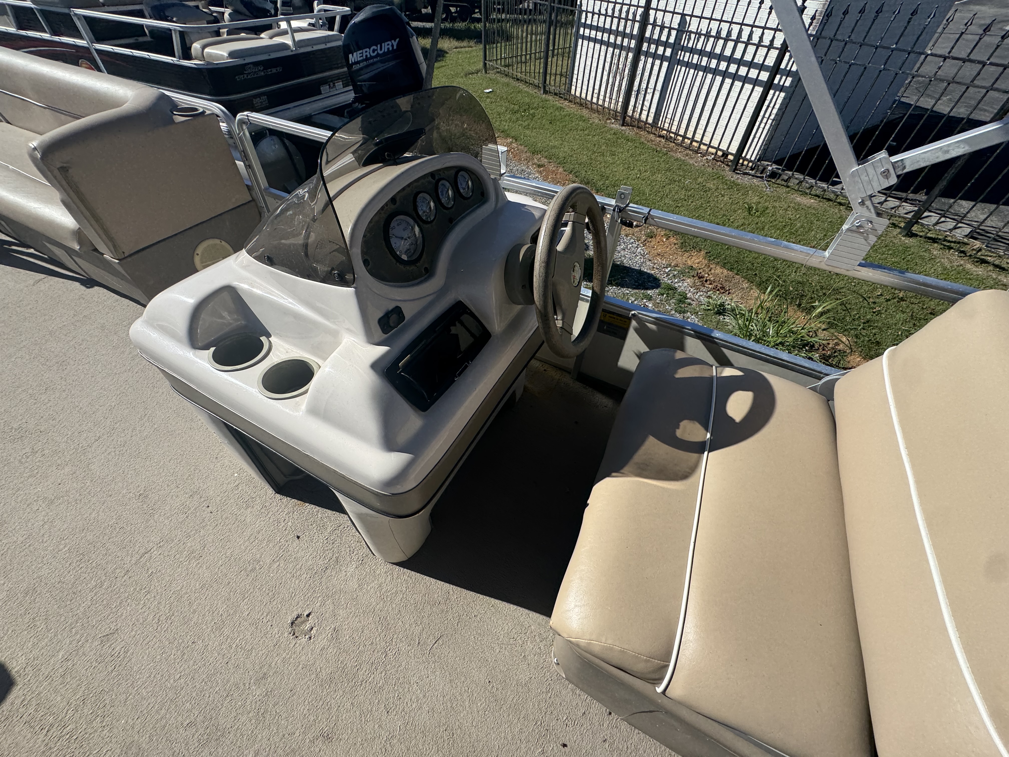 Used 2002 Sun Tracker 240 Party Barge