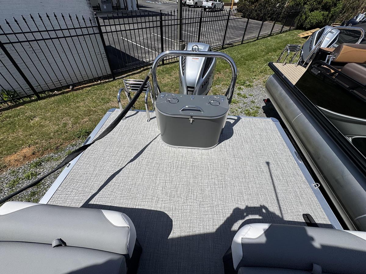 2026 Avalon 25 LSZ QLS