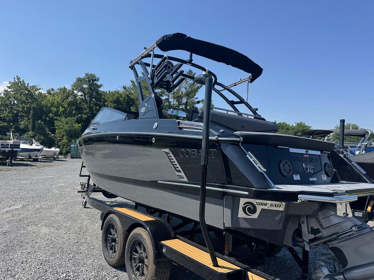 2026 Cobalt R4 Surf