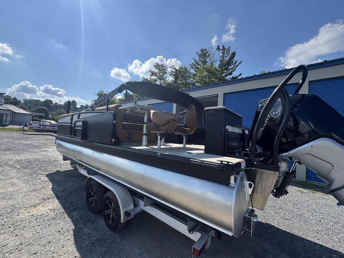 2026 Premier 250 Solaris Rear Social