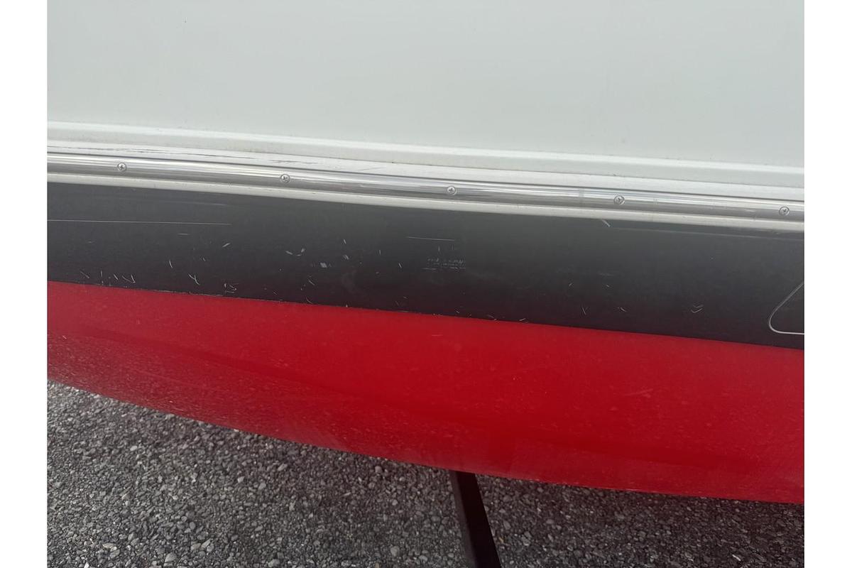 Used 2015 Caravelle 18 EBi