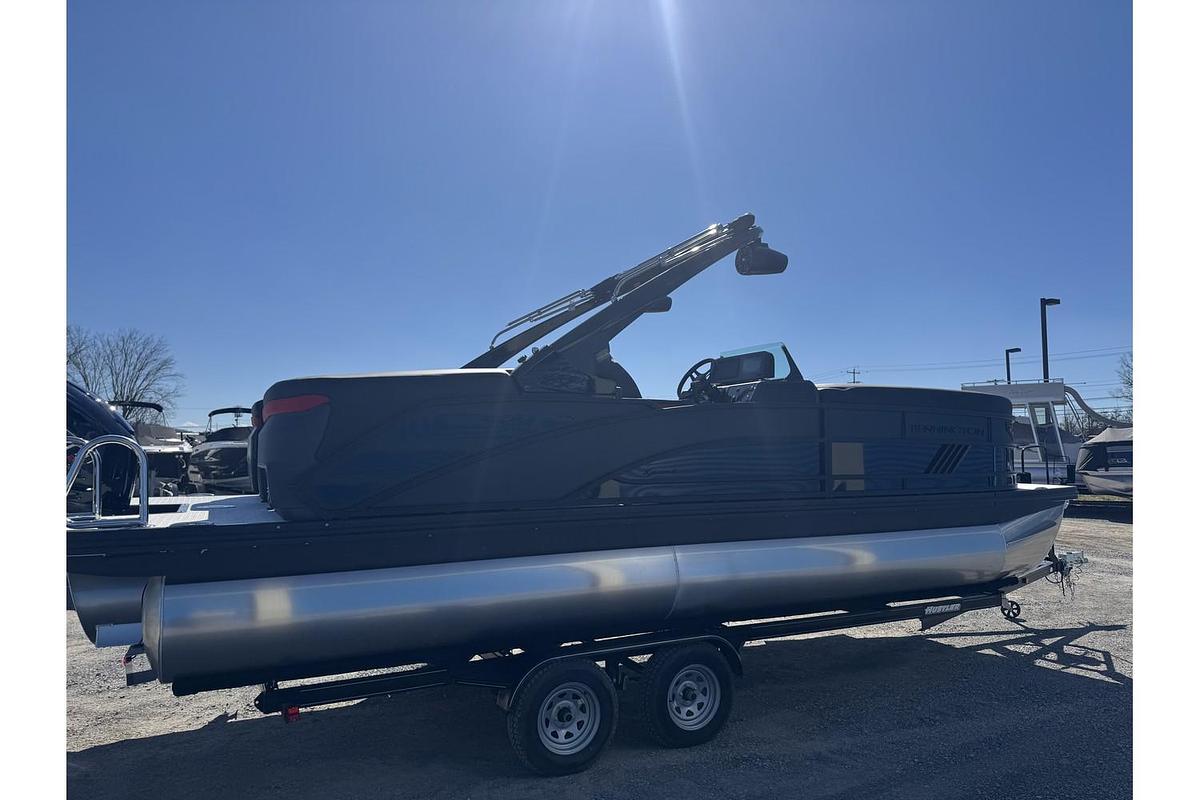 2025 Bennington 24 MFB