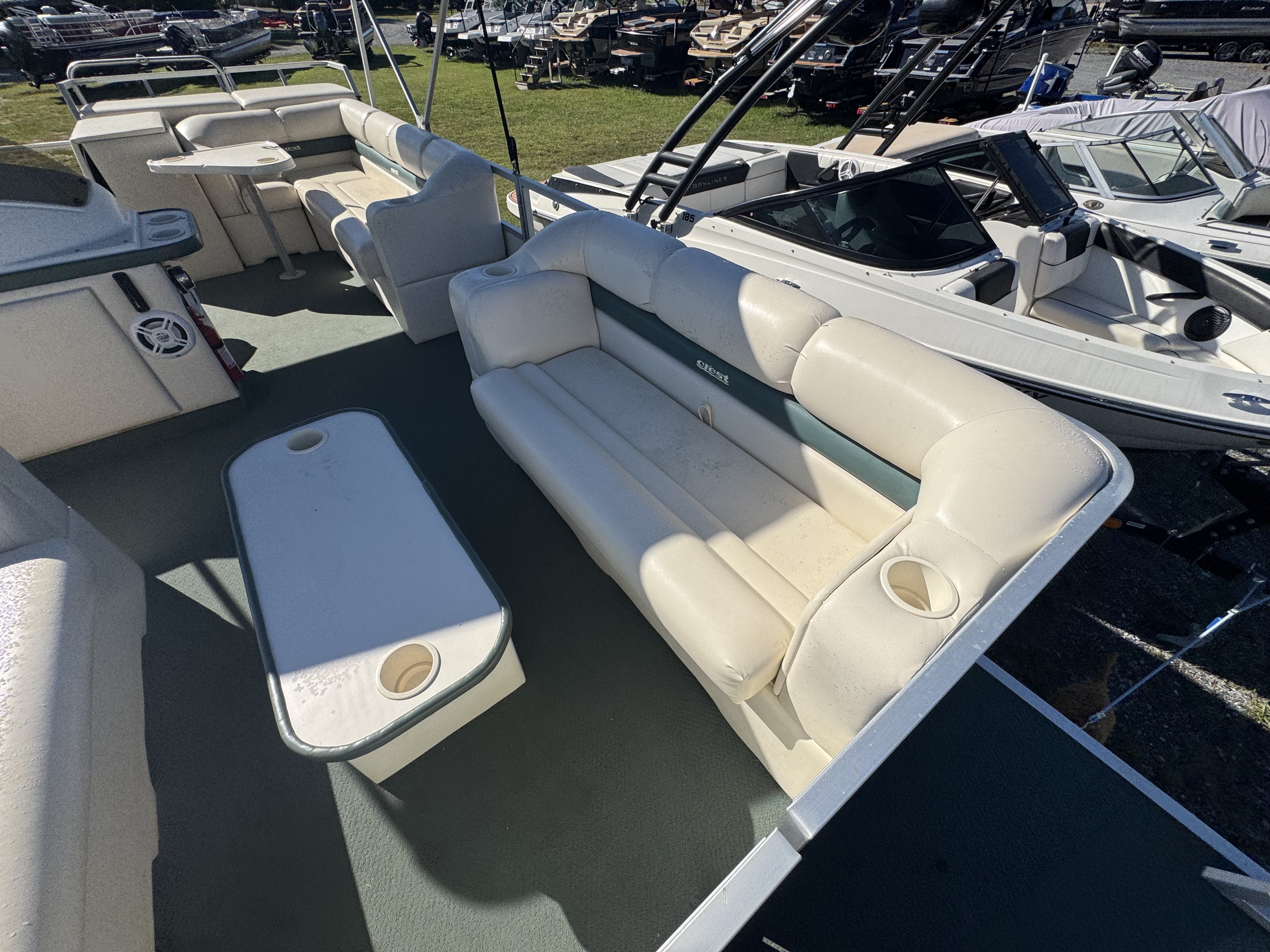 Used 2000 Crest Crest II DL