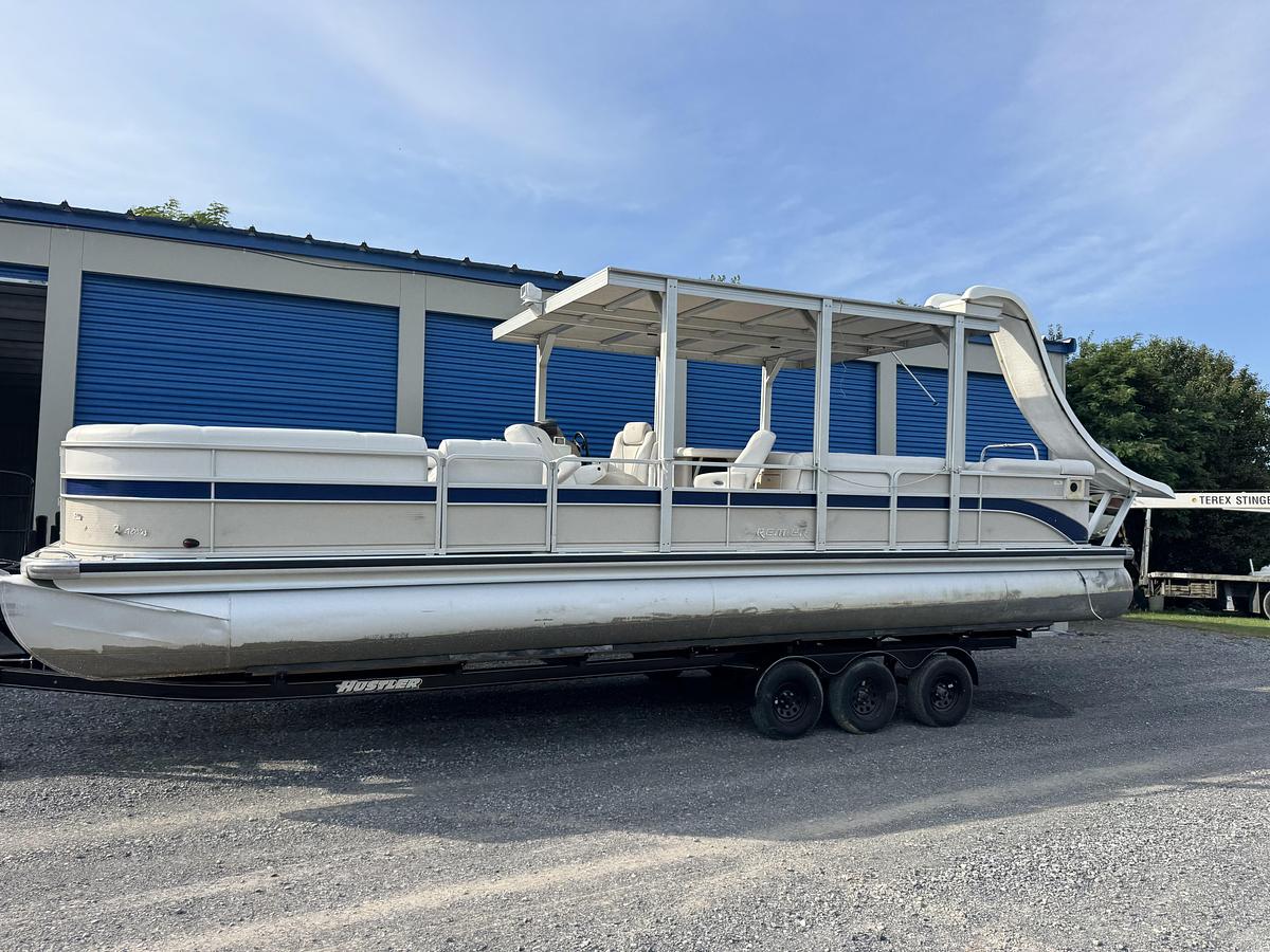 Used 2005 Premier 310 Boundary Waters UD