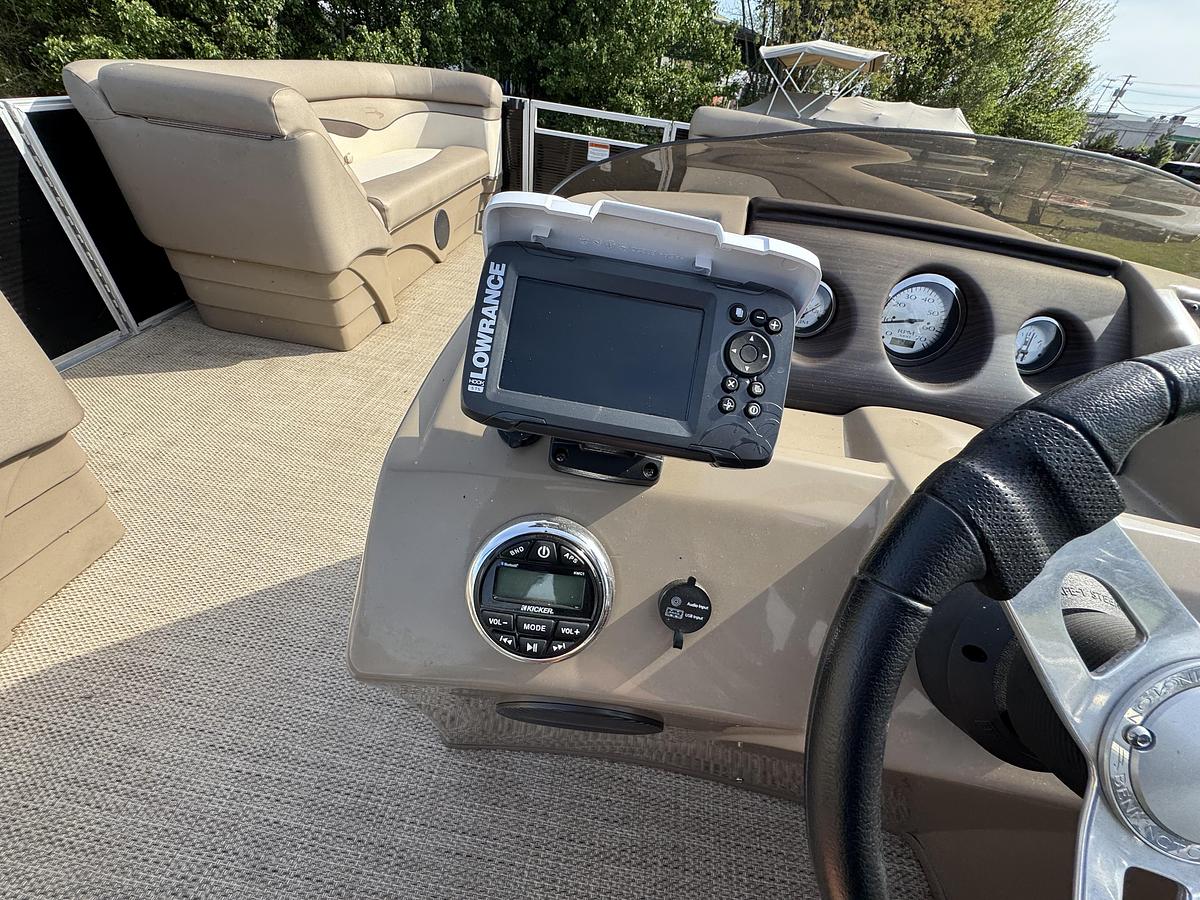 2019 Bennington 22 SL