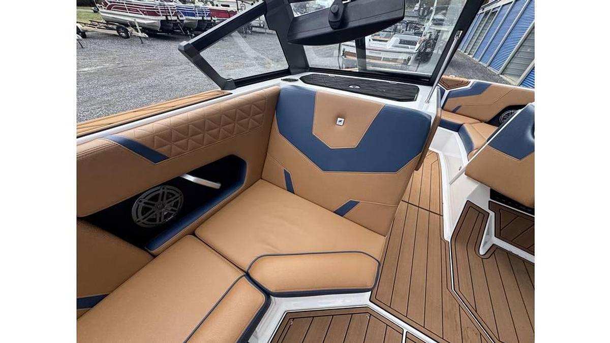 Used 2023 Nautique GS22