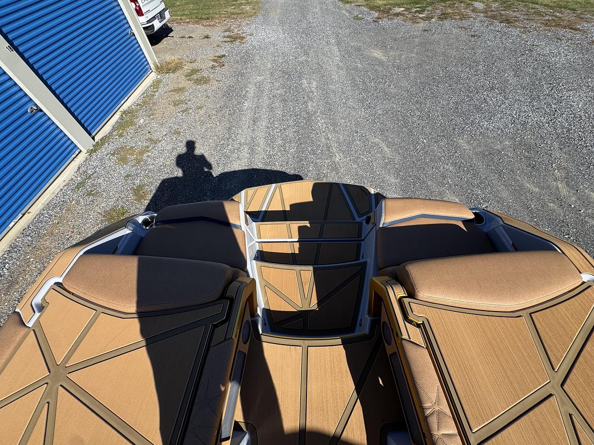 2027 Nautique Super Air Nautique G25 Paragon