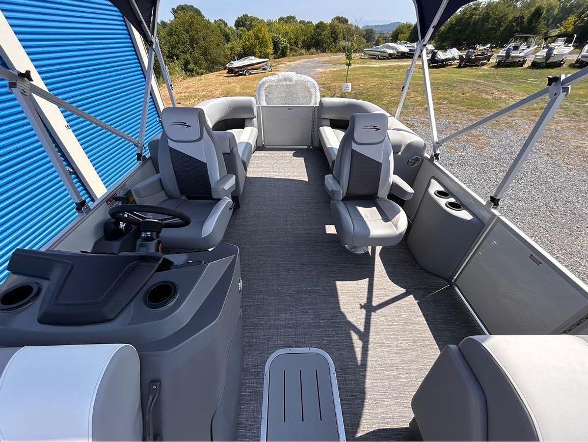 2025 Bennington 22 SSR-SPS