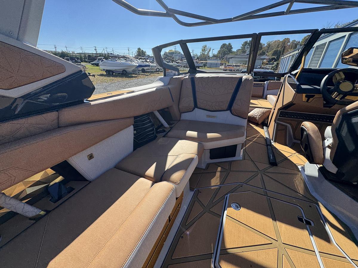 2027 Nautique Super Air Nautique G25 Paragon