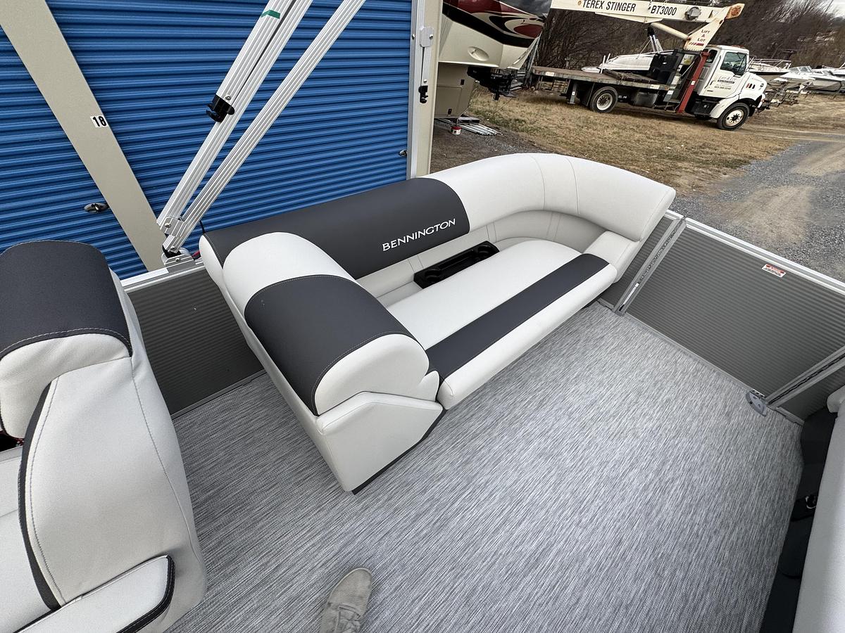 2026 Bennington 22 SSR