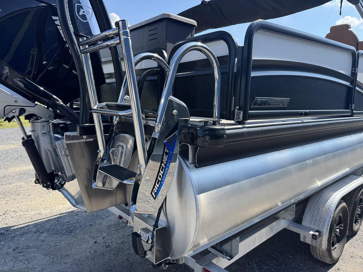 2026 Premier 250 Solaris Rear Social