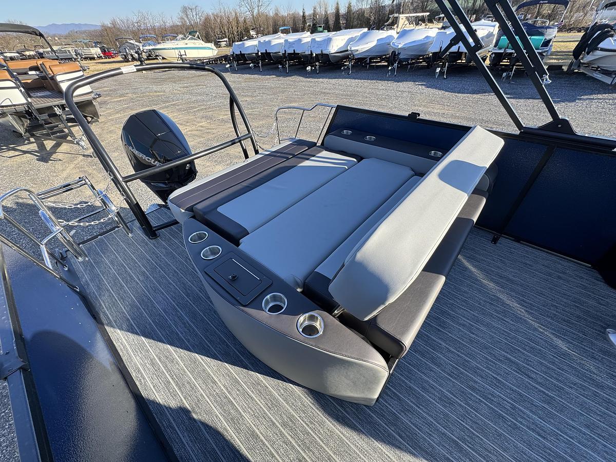 2026 Premier 230 SunSation RL