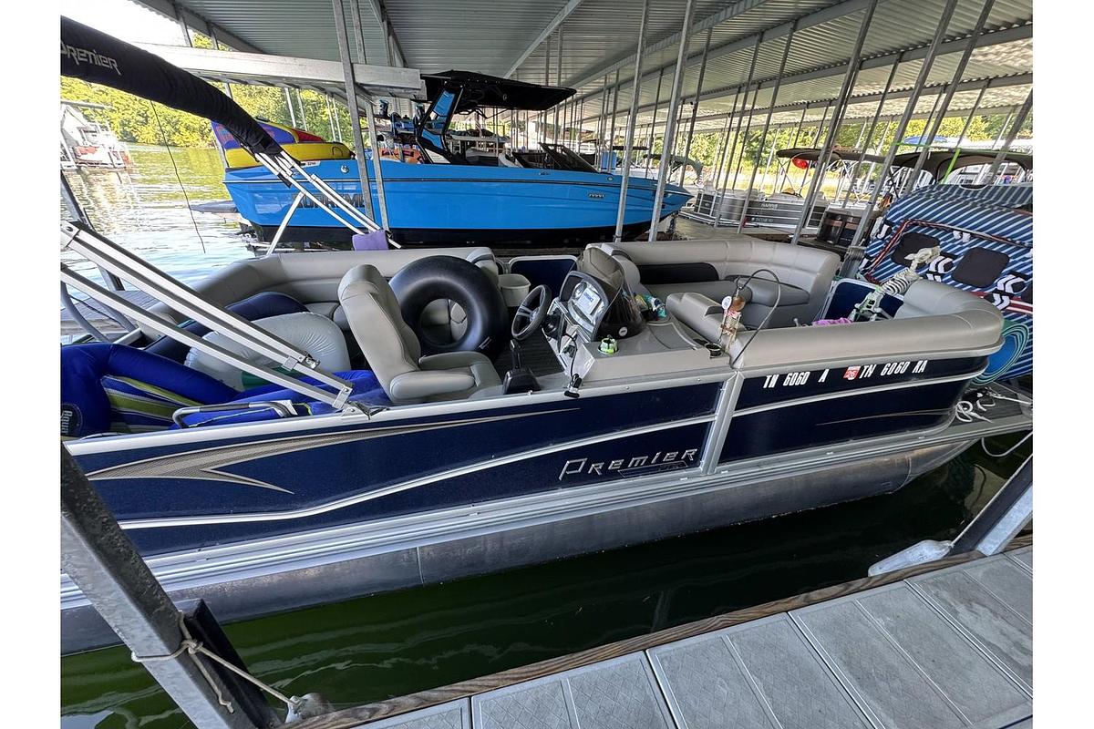 Used 2022 Premier Sunspree RE 230 CL