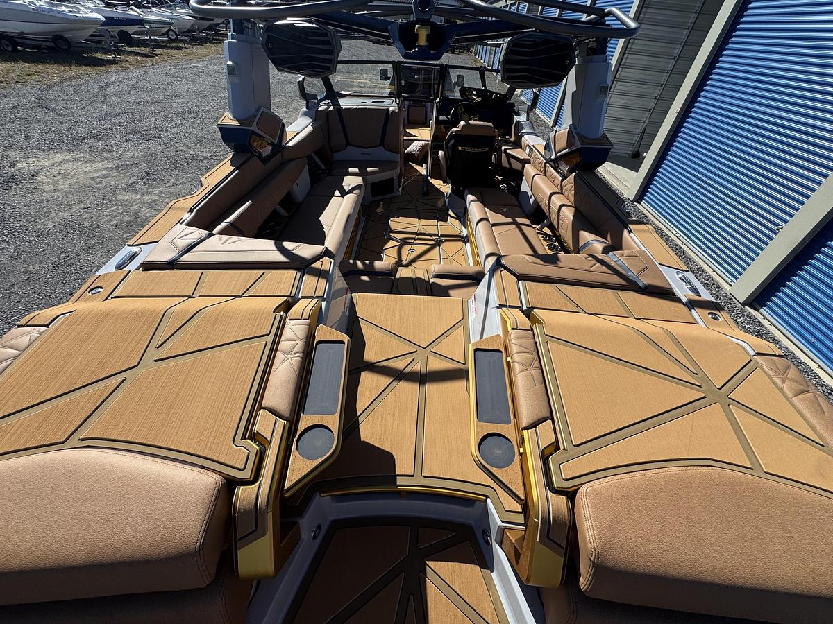 2027 Nautique Super Air Nautique G25 Paragon