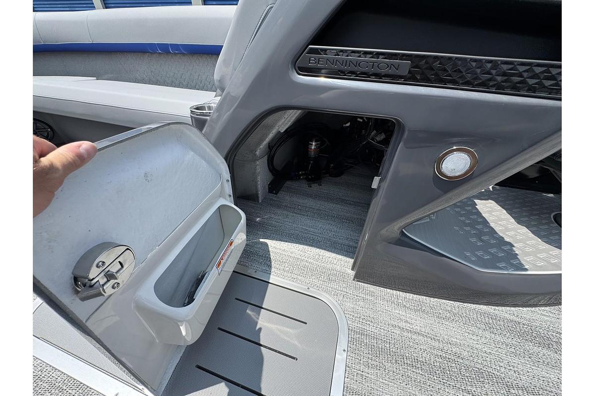 2025 Bennington 24 MFB